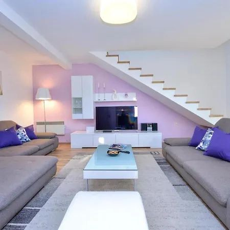 Cozy In With Sauna Unesic