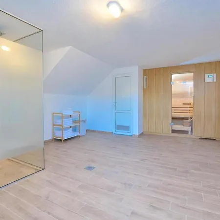 Luxurious In With Sauna * Unesic