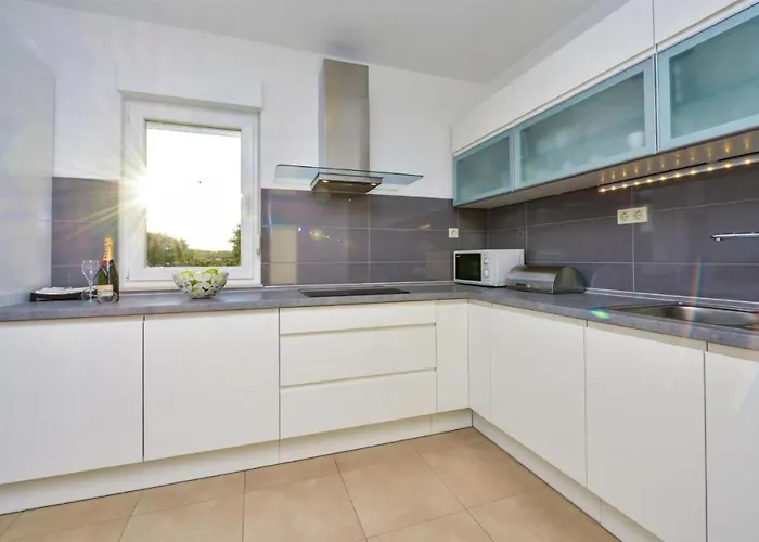 Cozy In With Sauna בית נופש Unesic