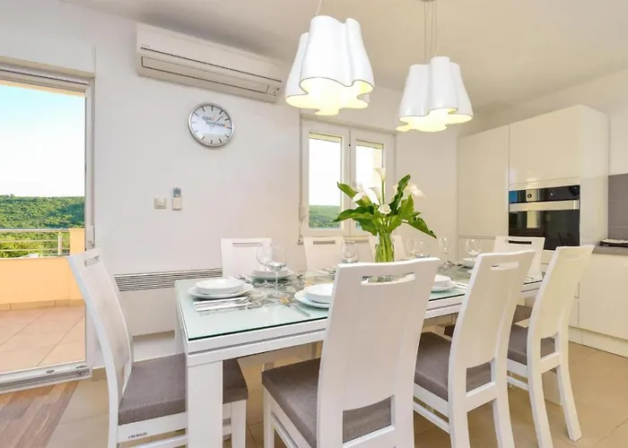 Cozy In With Sauna Unesic